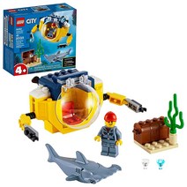 LEGO City Ocean 미니 잠수함 60263 수중 놀이 세트 장난감 잠수함 해적 보물 상자 귀상어 피규어 및 파일럿 미니 피규어 들을 위한 훌륭한 선물 (41피스)