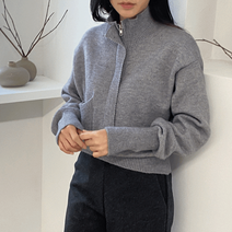 하이넥 원포켓 하이드 반집업 니트 D210173