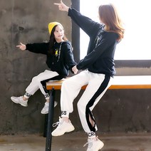 긴팔맨투맨 패밀리 룩 어머니 여성의류 2022 년 봄가을 계절 간지나는 운동 투세트 트렌드 2408434887, 150cm, 블랙 긴 소매 _화이트 팬츠 JY65