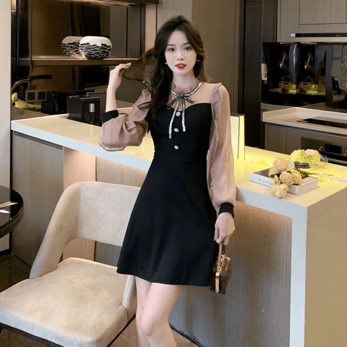 여성스럽고 단정한 깔끔 A라인 긴팔 원피스