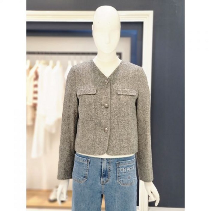 나이스클랍 노카라 단추장식 소매레터링 크롭 재킷 2컬러 N224MWJ918250822