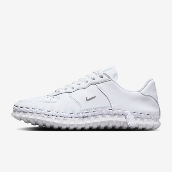 나이키 x 자크뮈스 J 포스 1 로우 LX SP 화이트 DR0424100 나이키 x 자크뮈스 J 포스 1 로우 LX SP 화이트 DR0424100