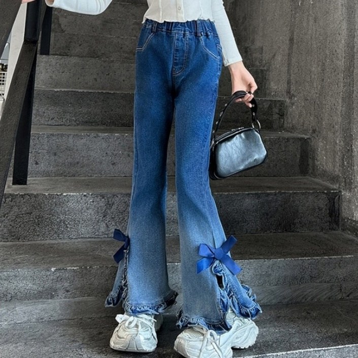 이유몽 슬림핏 데님 밴딩 프릴 리본 부츠컷 롱 팬츠 E6S310