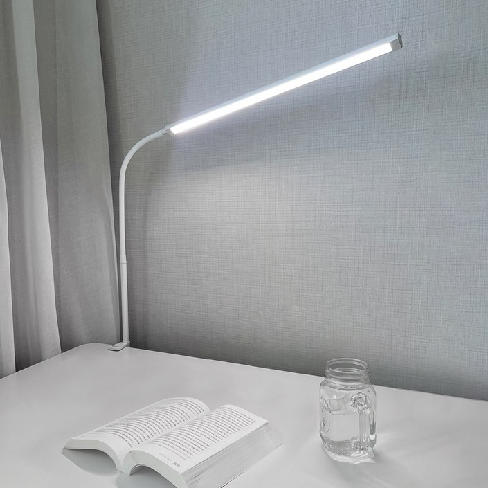 이지디어 책상스탠드 집게형 LED 와이드 조명, 화이트