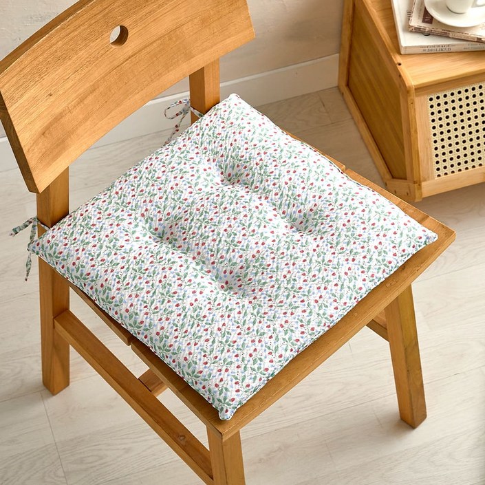 모던하우스 인천점 린넨 시원한 리플 식방석 40X40 들꽃 딸기 NF4126005