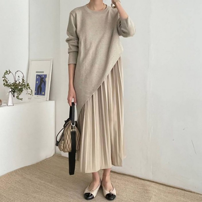 ROYALBELLE  여성 니트 레이어드 디자인 플리츠 스커트 배색 라운드넥 롱 원피스 U02012604