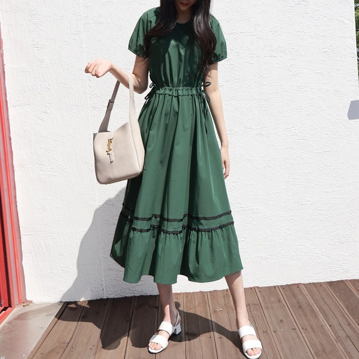 메리앤유 더블셔링 두줄포인트 스판소재 반팔 여름원피스