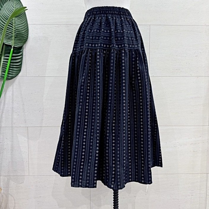 에잇컨셉 시엘 롱 스커트 C25J3FSK007