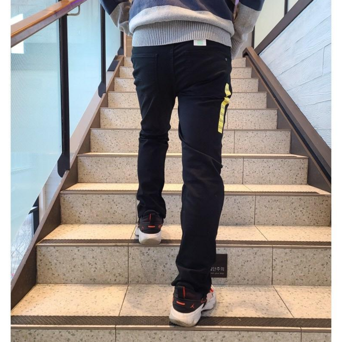 CK 캘빈클라인 남성 면바지 신상 슬림 스트레이트 핏 신축성 좋고 편안한 다리가 길어 보이는 일자 바지