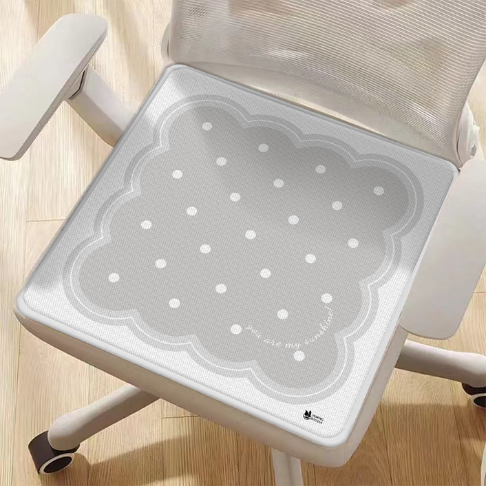 사계절 의자 방석 1+1 미끄럼 방지 얇은 쿨방석 여름 아이스 방석 사무실 의자 매트 2매입 CJJ