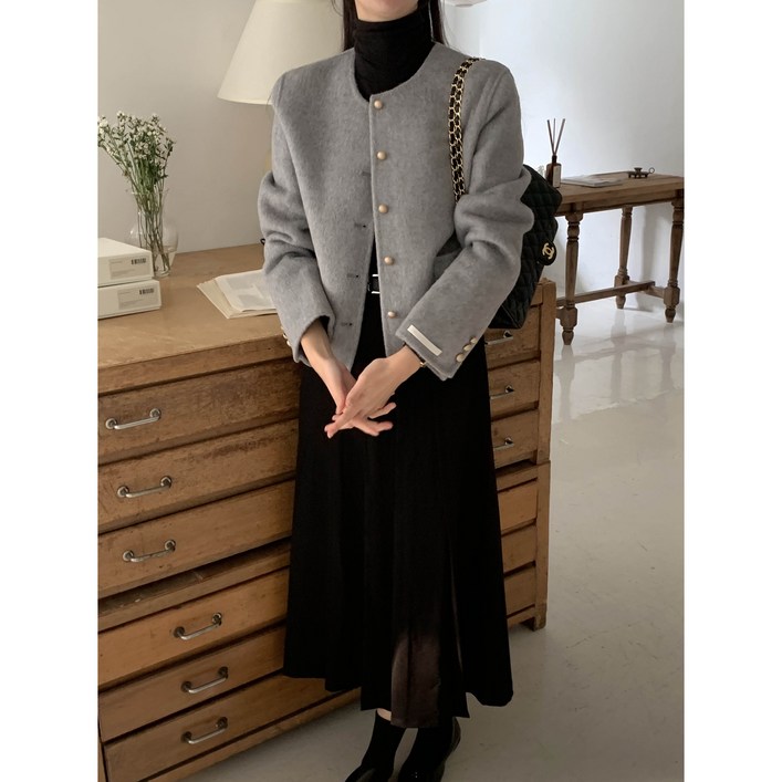 루어스룸 피넛 노카라 골드버튼 하객룩 숏코트 가디건 핸드메이드코트2color