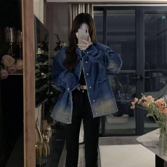 캐주얼하고 빈티지한 디스트로이드 데님 청 자켓 아우터