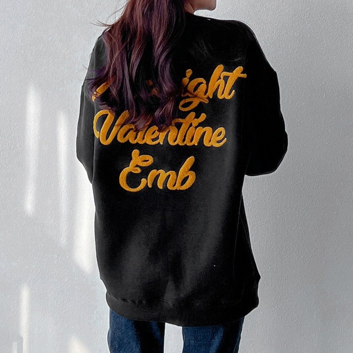 민트위니 남녀공용 오버핏 부클자수맨투맨 데일리 신상 빅사이즈 핸들자수