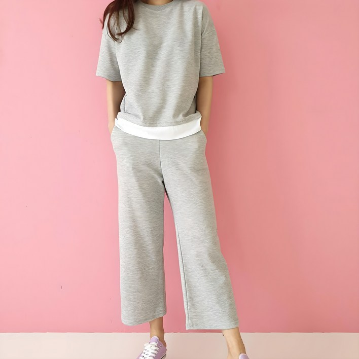 윤코코 여성용  레이어드 반팔 트레이닝 세트