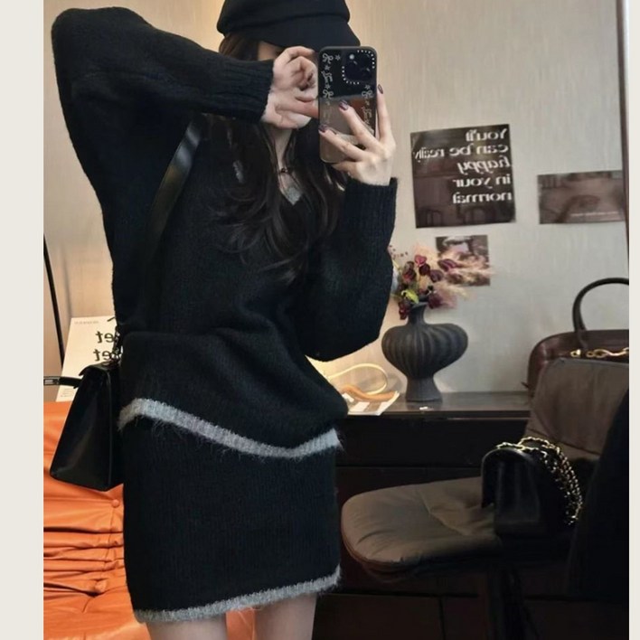 림블리 HB7078 배색 브이넥 긴팔 니트  니트 미니 스커트 투피스 SET