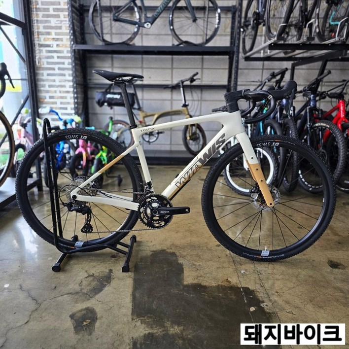 위아위스 투시아 G2 카본 그래블 자전거 시마노 GRX 구동계