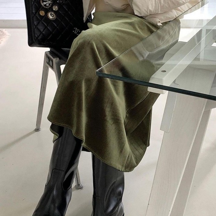 여성 럭셔리 벨벳 스커트 등하원 데일리 미시룩 오피스룩 겨울 외출복 A라인 롱치마 편안한