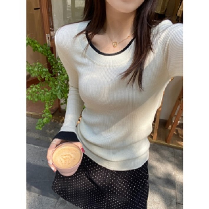 비아이와이 여성 라운드넥 컬러블록 니트 타이트핏 티 DH1142