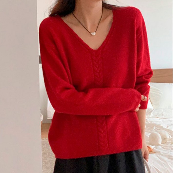 [피올영] 어톤먼트 브이넥 꽈배기 루즈핏니트