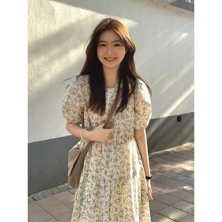 바캉스 분위기 플라워 원피스