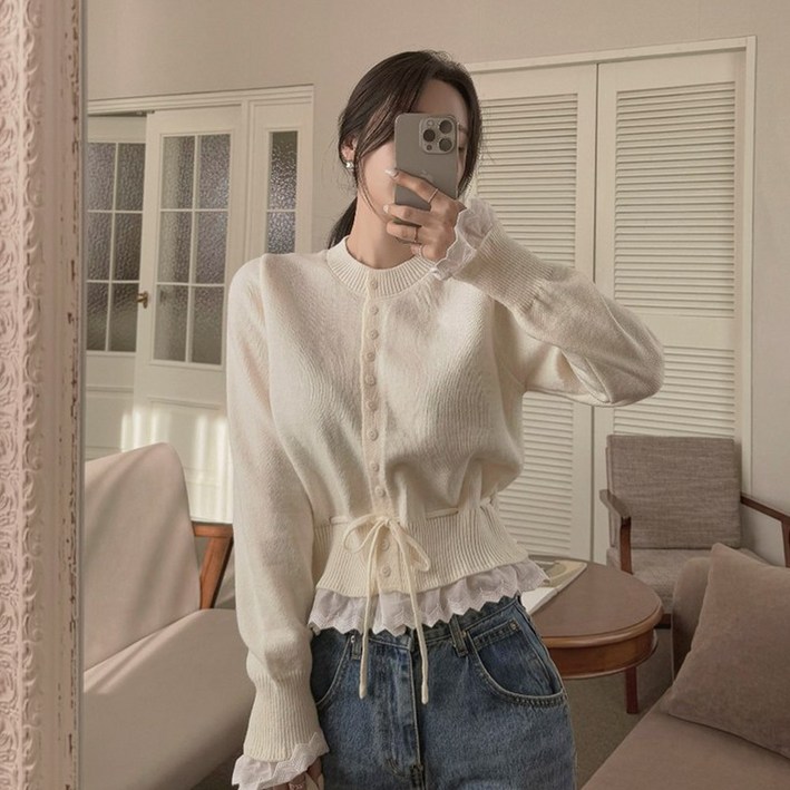 떳다그녀 럼블 레이스 레이어드 이중 배색 펀칭 봄 카디건 데이트룩 러블리 리본 니트가디건 떳다그녀 럼블 레이스 레이어드 이중 배색 펀칭 봄 카디건 데이트룩 러블리 리본 니트가디건