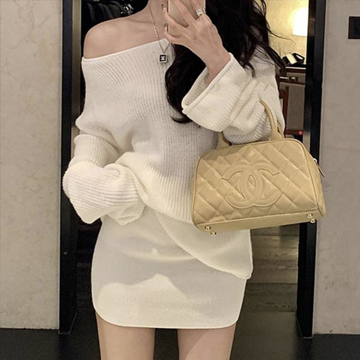 비비에모 스페셜 슬림핏 니트  숏 스커트 투피스 세트 05501