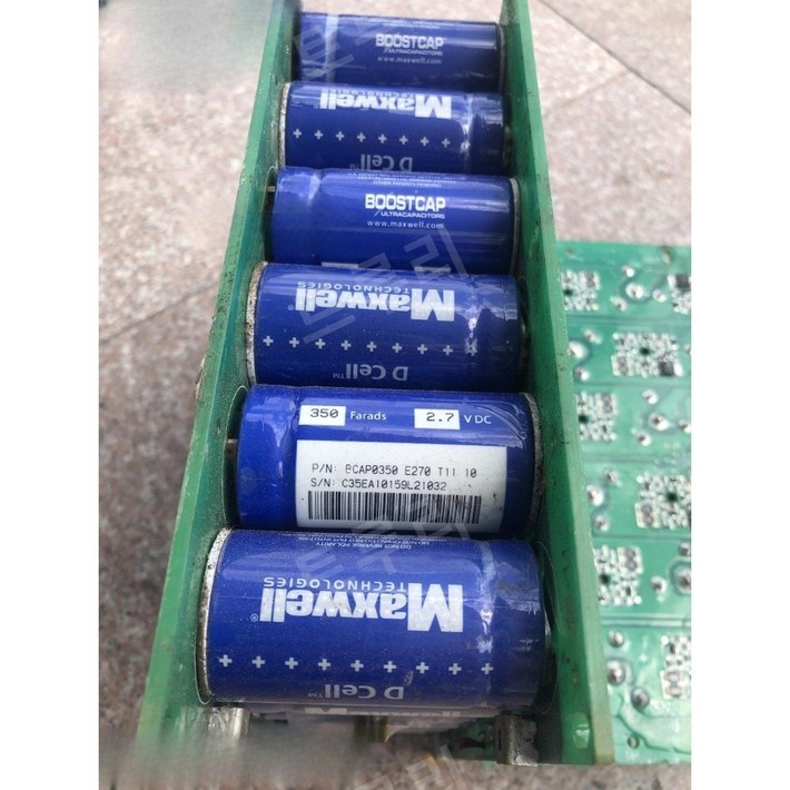 미국 맥스웰 MAXWELL 슈퍼캐패시터 2.7V350F 차량용 1개