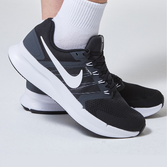 NIKE나이키 런 스위프트 3 운동화 RUN SWIFT 3 남성용 러닝용