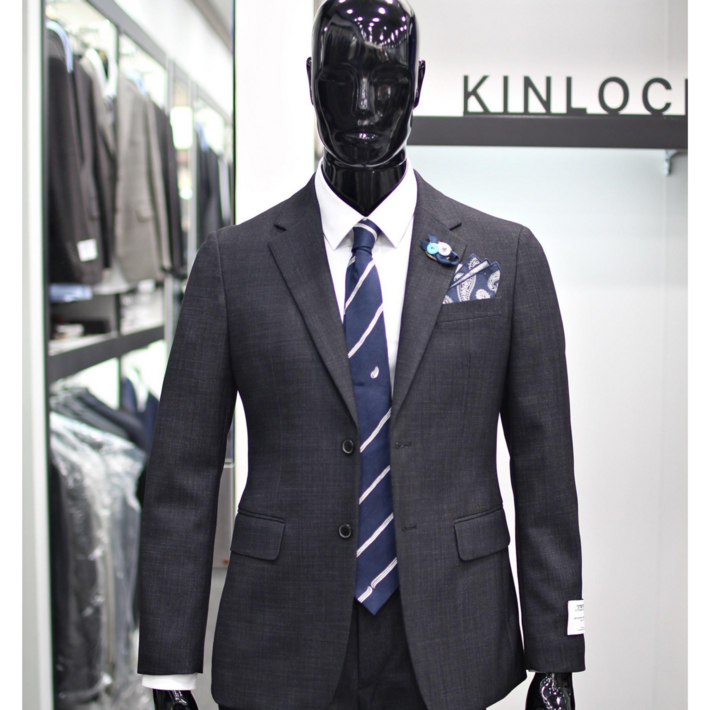 킨록 24FW 남성수트 면접 하객룩 차콜그레이 3계절용 남자 정장세트 FIS54