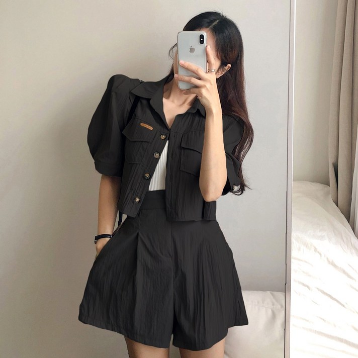 요시아나 당일발송 시크무드 크리슈 크롭자켓 숏팬츠 투피스 세트 2컬러