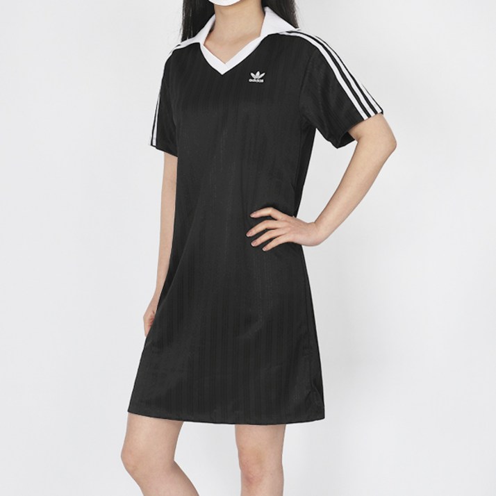 아디다스 우먼스 반팔 브이넥 드레스 AdiColor 풋볼 자카드 블랙화이트 3S 로고