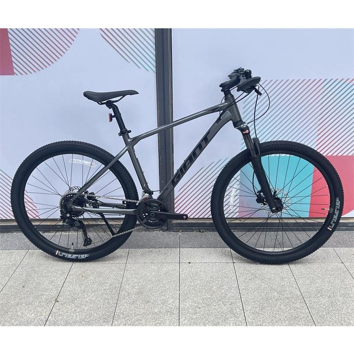 GIANT 자이언트 ATX830 케이블 제어식 서스펜션 산악 자전거 27.5인치 18단 변속