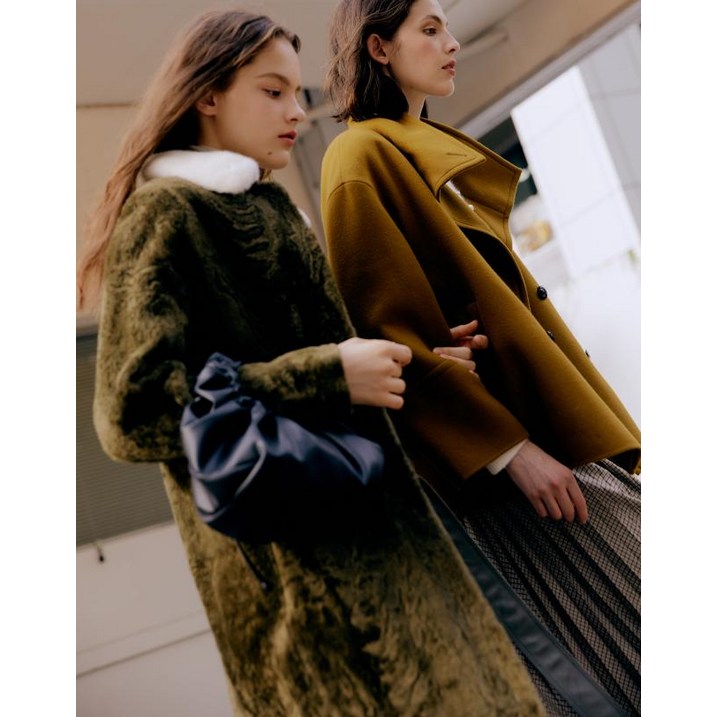 20FW 카키 스트랩 밍크 무스탕 JSJU0D580K2 20FW 카키 스트랩 밍크 무스탕 JSJU0D580K2