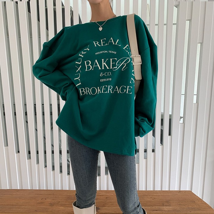 시크블랙 여성용 헬로드 라운드넥 레터링 오버핏 맨투맨 cpt13611k39