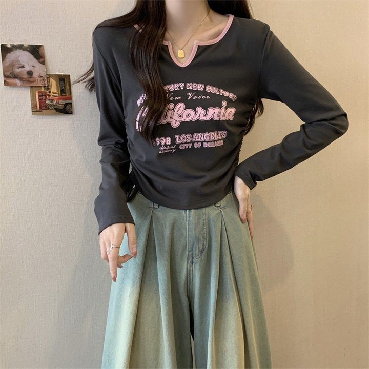 쁘띠꼬모 여성 슬림핏 사이드스트링 레터링 크롭 롱슬리브 코튼 데일리 티셔츠 GX5102035