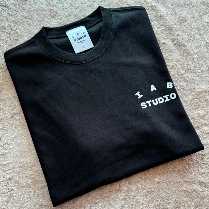 아이앱 스튜디오 베이직 티셔츠 블랙 화이트