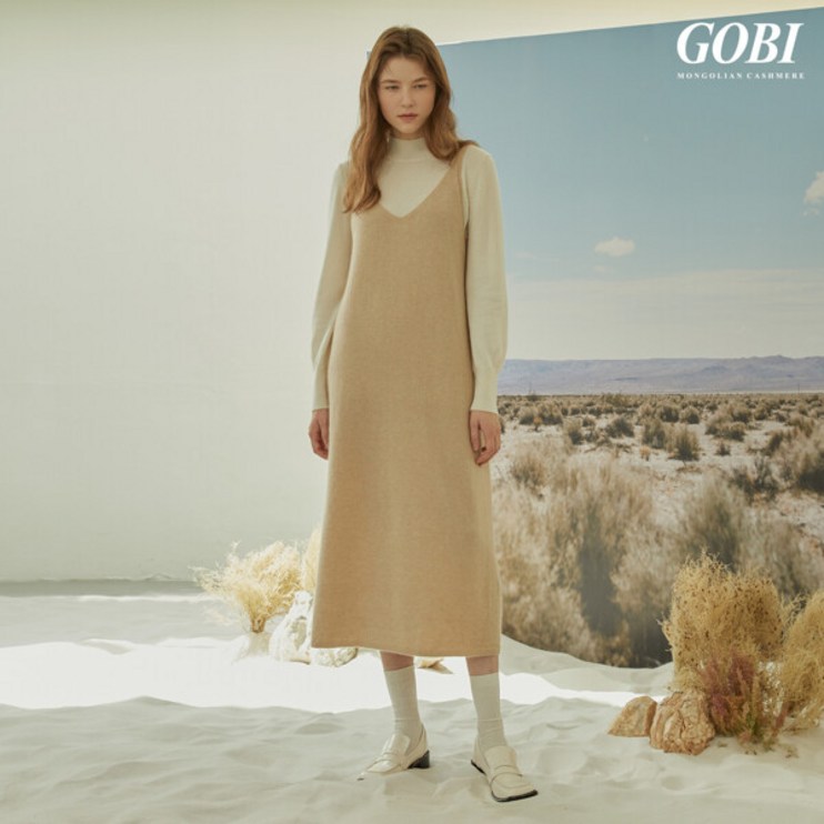 런칭가259000원고비GOBI 캐시미어 100 홀가먼트 슬립 원피스