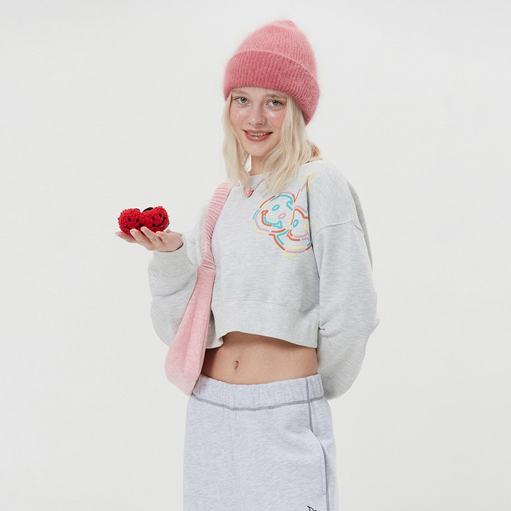 키르시 DOOLE CHERRY SPREAD CROP 맨투맨